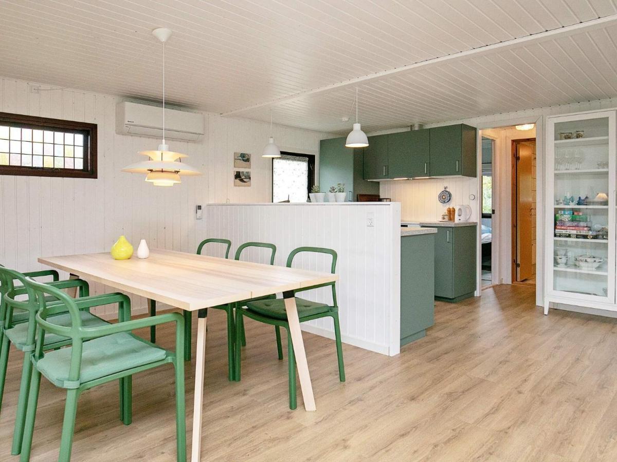 6 Person Holiday Home In Nibe 外观 照片